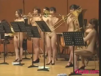 Concert Nude